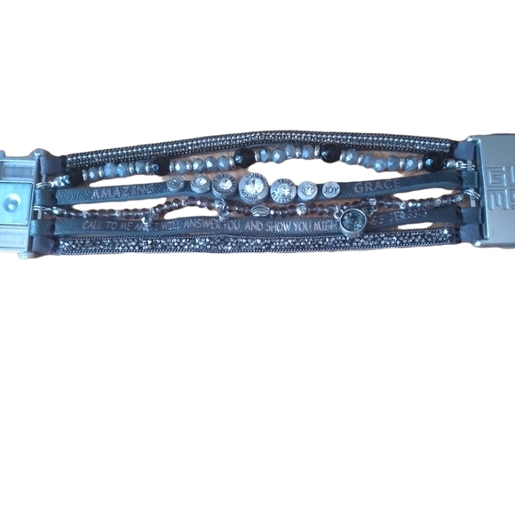 Women's Good Work Multi-Strand Beaded Bracelet - Picture 3 of 6